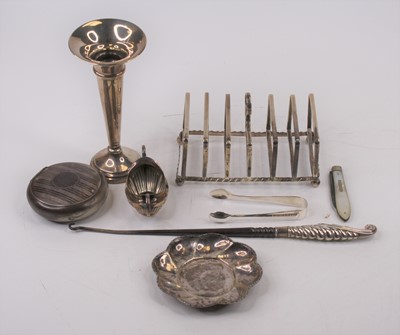 Lot 417 - An early 20th century silvered twin handled...