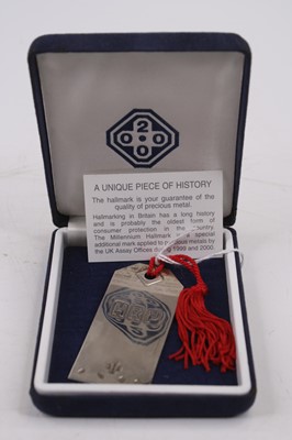 Lot 423 - An Elizabeth II silver bookmark, Birmingham...