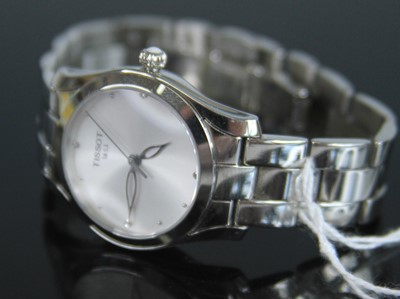 Lot 346 - A Tissot 1853 steel cased dress quartz...