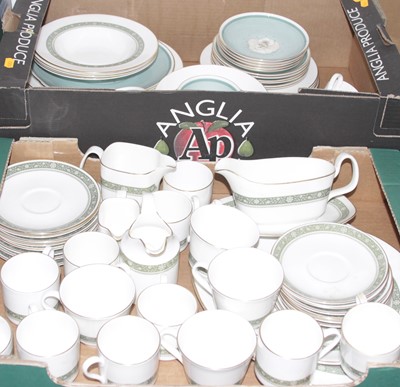 Lot 640 - Two boxes of mixed ceramics to include a Royal...