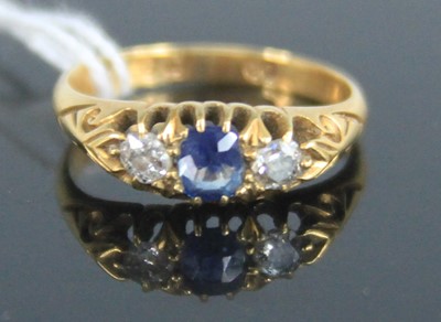Lot 361 - A vintage 18ct gold, sapphire and diamond...