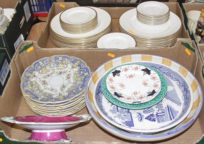 Lot 601 - Two boxes of mixed ceramics, to include a...