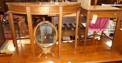 Lot 1282 - Occasional furniture to include an Edwardian...