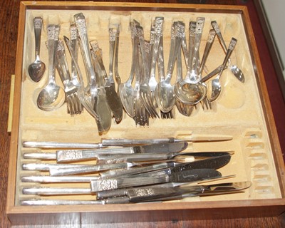 Lot 550 - A canteen of silver plated cutlery