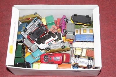 Lot 539 - A collection of diecast model vehicles to...
