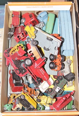Lot 533 - A collection of diecast model vehicles to...