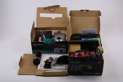 Lot 508 - A Fuji Film Fine Pix F500 digital camera,...