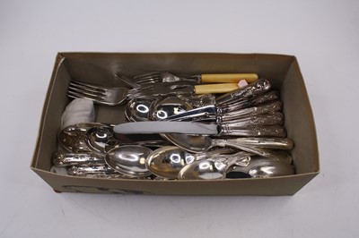 Lot 478 - A collection of loose silver plated flatware,...