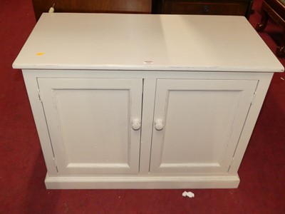 Lot 1433 - A contemporary painted pine double door low...