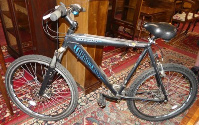 Lot 1441 - A Saxon Carbo-Cross gentleman's mountain bike