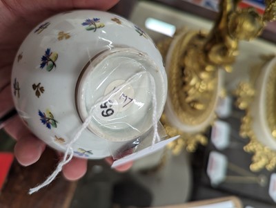 Lot 1092 - A Lowestoft porcelin tea bowl, circa 1790,...