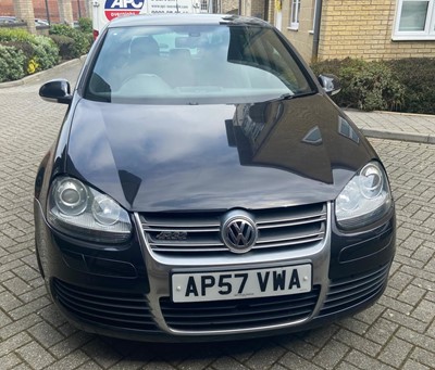Lot 4017 - A 2007 Volkswagen Golf R32 S-A five-door...