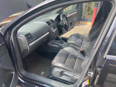 Lot 4017 - A 2007 Volkswagen Golf R32 S-A five-door...