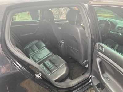 Lot 4017 - A 2007 Volkswagen Golf R32 S-A five-door...