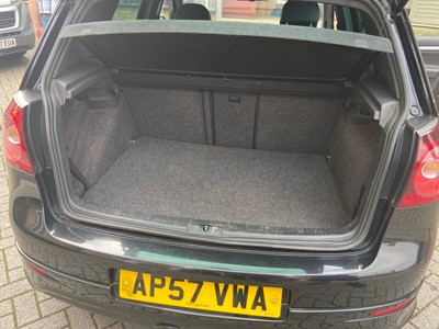 Lot 4017 - A 2007 Volkswagen Golf R32 S-A five-door...