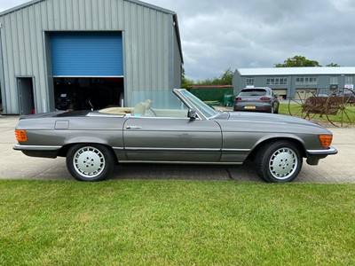 Lot 4014 - A 1983 Mercedes 500SL automatic convertible...