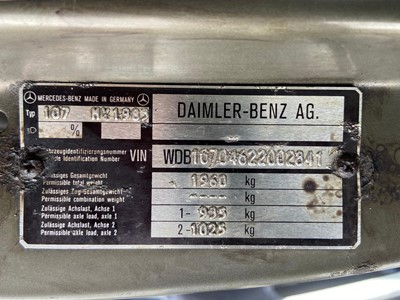 Lot 4014 - A 1983 Mercedes 500SL automatic convertible...