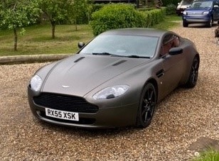 Lot 4016 - A 2006 Aston Martin V8 Vantage 4282cc, version...