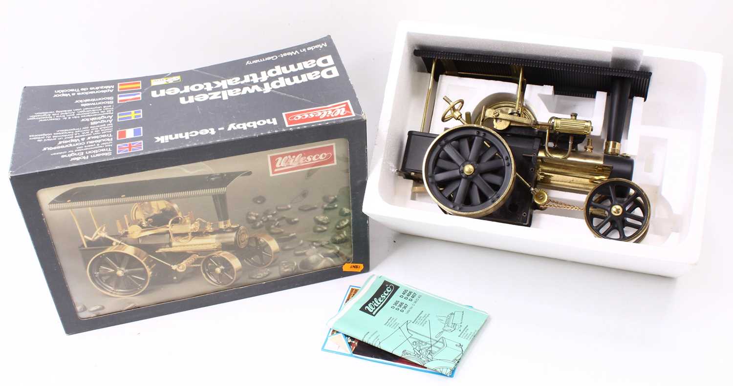 Lot 1 - A Wilesco D406 black & brass traction engine...