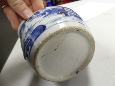 Lot 53 - A collection of Chinese ceramics, to include a...