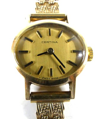 Lot 2798 - A lady's Certina 9ct gold cased manual wind...