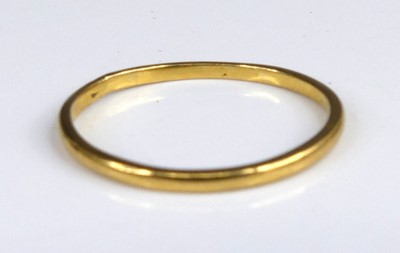 Lot 2802 - A 22ct gold wedding band, size P/Q, 1.5g