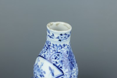 Lot 1 - A pair of Chinese blue and white double gourd...
