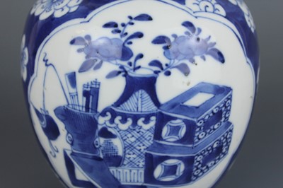 Lot 17 - A Chinese blue and white “Hundred Antiques”...
