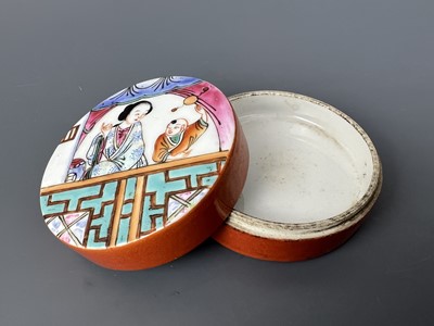Lot 95 - A Chinese famille rose “figures” box with...