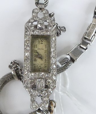 Lot 2881 - Am Art Deco platinum and diamond set cocktail...