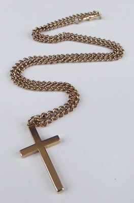 Lot 2948 - A 9ct gold curb link watch chain with lobster...