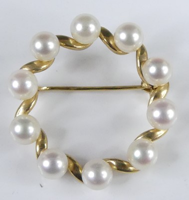 Lot 2955 - A modern continental 14ct yellow gold and...