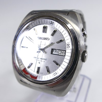 Lot 2637 - A Seiko Bel-Matic gent's stainless steel...