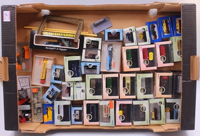 Lot 2062 - One tray containing various Oxford Diecast...