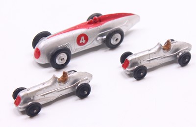 Lot 1319 - Dinky Toys group of 3 racing diecasts to...