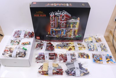 Lot 1552 - Lego Icons Modular Buildings Collection No....