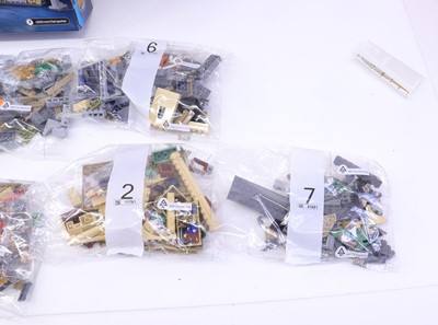 Lot 1563 - Lego Wizarding World No. 76389 Harry Potter...