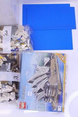 Lot 1582 - Lego Creator No. 10234 Sydney Opera House,...