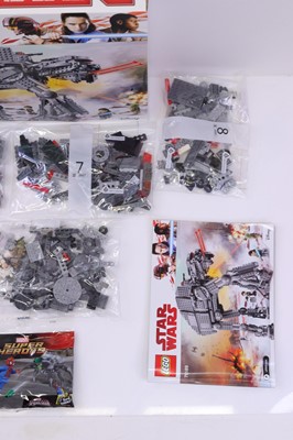 Lot 1607 - Lego Disney Star Wars No. 75189 First Order...