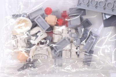 Lot 1609 - Lego Disney Star Wars No. 75190 First Order...