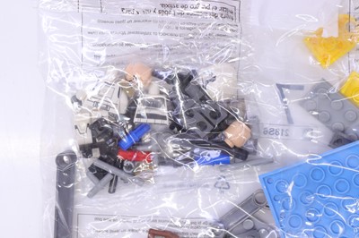 Lot 6 - Lego Star Wars No. 75157 Captain Rex's AT-TE,...