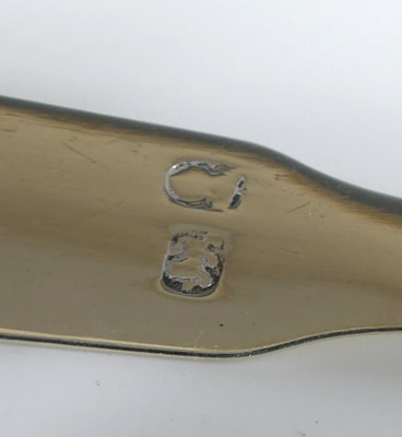 Lot 2066 - A George III silver double-ended marrow scoop,...