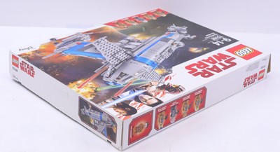 Lot 27 - Lego Disney Star Wars No. 75188 Resistance...