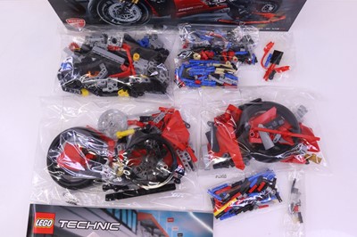 Lot 29 - Lego Technic group of three sets to include No....