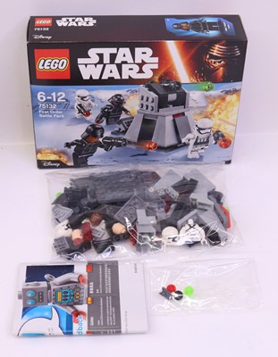 Lot 65 - Lego Disney Star Wars collection of sets to...