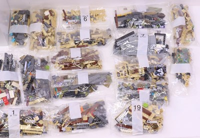 Lot 68 - Lego Harry Potter Wizarding World No. 75043...