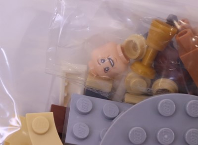 Lot 68 - Lego Harry Potter Wizarding World No. 75043...
