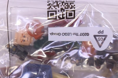 Lot 68 - Lego Harry Potter Wizarding World No. 75043...