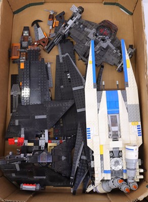 Lot 1639 - 2 trays of mixed Star Wars loose Lego