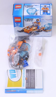 Lot 87 - Lego collection of various sets to include...